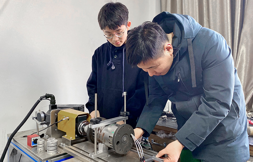 久久機電-技術研發